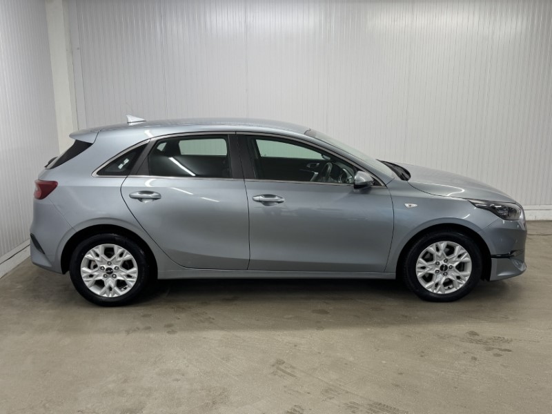 2023 (23) KIA CEED 1.5T GDi ISG 2 5dr 4948018