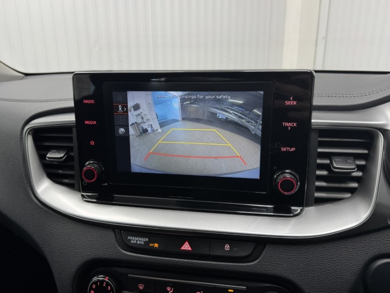 2023 (23) KIA CEED 1.5T GDi ISG 2 5dr 4948000