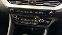 2021 (21) KIA NIRO 1.6 GDi PHEV 3 5dr DCT 4939425