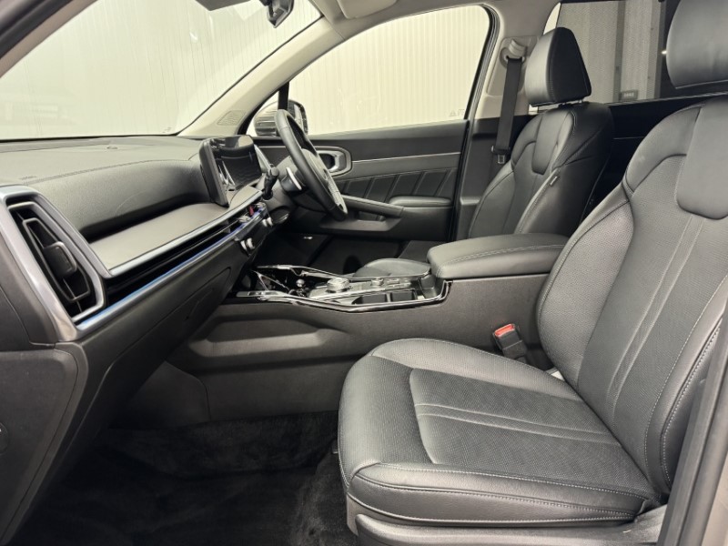 2025 (25) KIA SORENTO 1.6 T-GDi HEV 3 5dr Auto 4950979