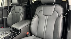 2025 (25) KIA SORENTO 1.6 T-GDi HEV 3 5dr Auto 4950980