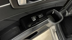 2025 (25) KIA SORENTO 1.6 T-GDi HEV 3 5dr Auto 4950965