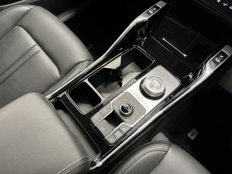 2025 (25) KIA SORENTO 1.6 T-GDi HEV 3 5dr Auto 4950985