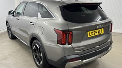 2025 (25) KIA SORENTO 1.6 T-GDi HEV 3 5dr Auto 4950962