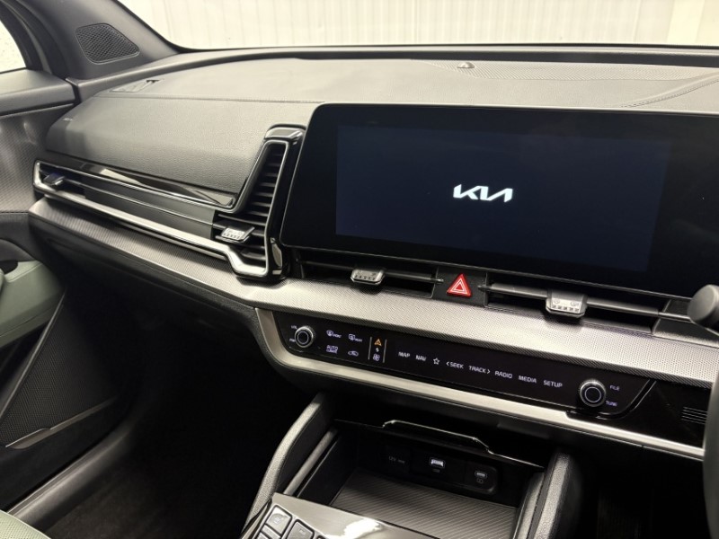 2025 (25) KIA SPORTAGE 1.6T GDi HEV Shadow 5dr Auto 4943238