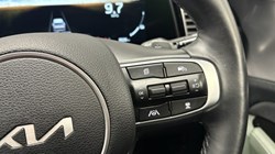 2025 (25) KIA SPORTAGE 1.6T GDi HEV Shadow 5dr Auto 4943244