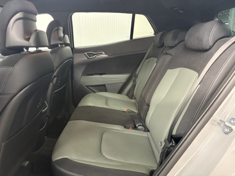 2025 (25) KIA SPORTAGE 1.6T GDi HEV Shadow 5dr Auto 4943255