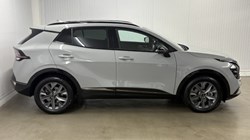 2025 (25) KIA SPORTAGE 1.6T GDi HEV Shadow 5dr Auto 4943263