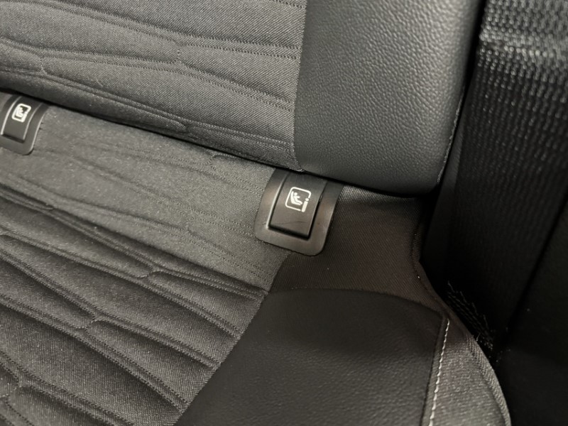 2025 (25) KIA CEED 1.5T GDi ISG 138 GT-Line 5dr DCT 4957823