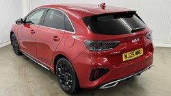 2025 (25) KIA CEED 1.5T GDi ISG 138 GT-Line 5dr DCT 4978300