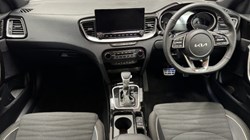 2025 (25) KIA CEED 1.5T GDi ISG 138 GT-Line 5dr DCT 4957824