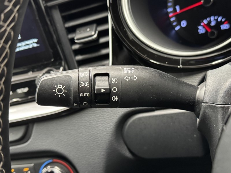 2025 (25) KIA CEED 1.5T GDi ISG 138 GT-Line 5dr DCT 4957846