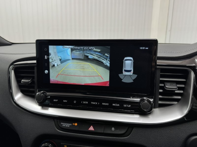 2025 (25) KIA CEED 1.5T GDi ISG 138 GT-Line 5dr DCT 4957841