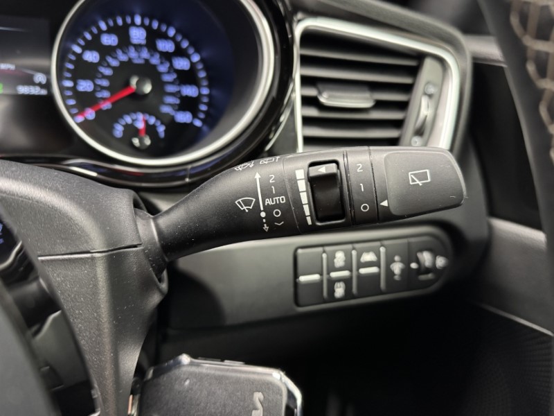 2025 (25) KIA CEED 1.5T GDi ISG 138 GT-Line 5dr DCT 4957845