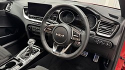 2025 (25) KIA CEED 1.5T GDi ISG 138 GT-Line 5dr DCT 4957828