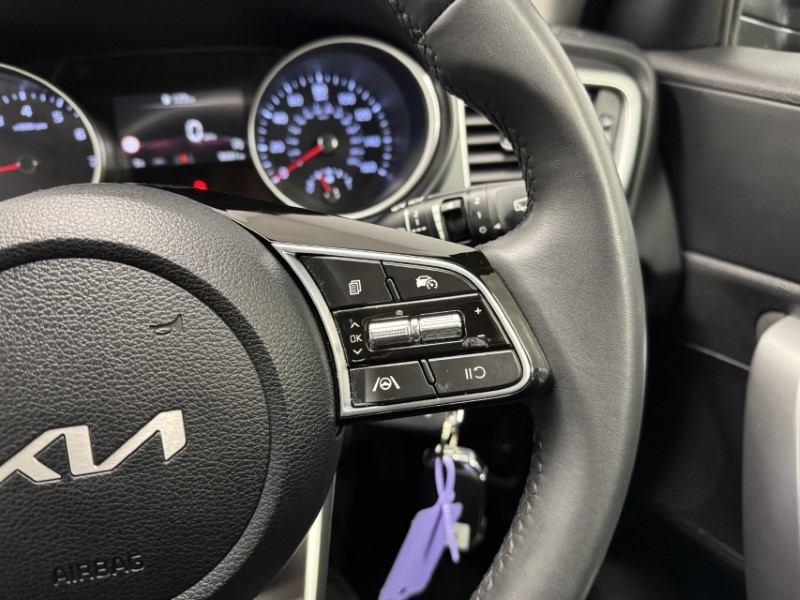 2025 (25) KIA CEED 1.5T GDi ISG 138 2 5dr 4989991