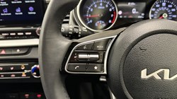 2025 (25) KIA CEED 1.5T GDi ISG 138 2 5dr 4989989