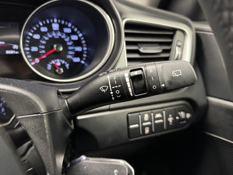 2025 (25) KIA CEED 1.5T GDi ISG 138 2 5dr 4989992