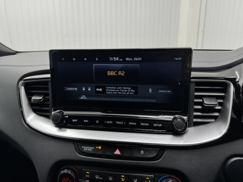 2025 (25) KIA CEED 1.5T GDi ISG 138 GT-Line 5dr 4988310