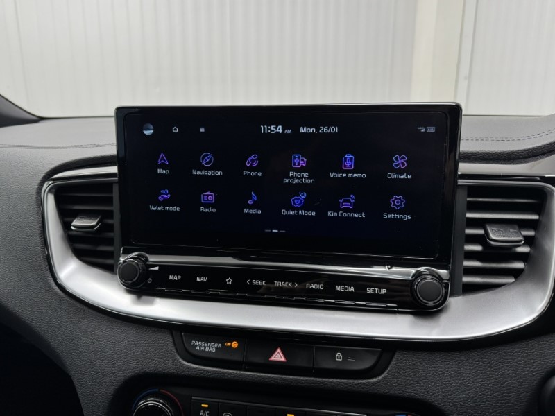 2025 (25) KIA CEED 1.5T GDi ISG 138 GT-Line 5dr 4988335