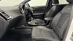 2025 (25) KIA CEED 1.5T GDi ISG 138 GT-Line 5dr 4988325