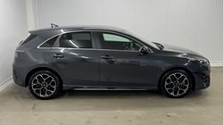 2025 (25) KIA CEED 1.5T GDi ISG 138 GT-Line 5dr DCT 4987104