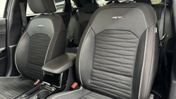 2025 (25) KIA CEED 1.5T GDi ISG 138 GT-Line 5dr DCT 4987084