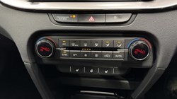 2025 (25) KIA CEED 1.5T GDi ISG 138 GT-Line 5dr DCT 4987094