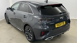 2025 (25) KIA CEED 1.5T GDi ISG 138 GT-Line 5dr DCT 4987073