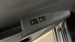 2025 (25) KIA NIRO 1.6 GDi 127 Hybrid 4 5dr DCT 4989255