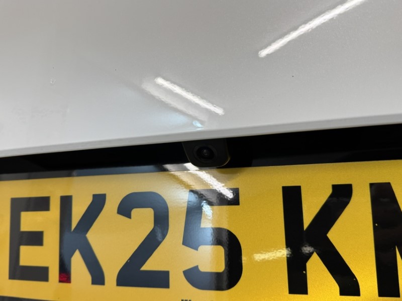 2025 (25) KIA SPORTAGE 1.6T GDi 207 HEV GT-Line S 5dr Auto AWD 5012688