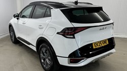 2025 (25) KIA SPORTAGE 1.6T GDi 207 HEV GT-Line S 5dr Auto AWD 5012685