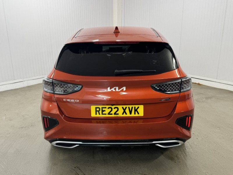 2022 (22) KIA CEED 1.5T GDi ISG GT-Line 5dr 4964650