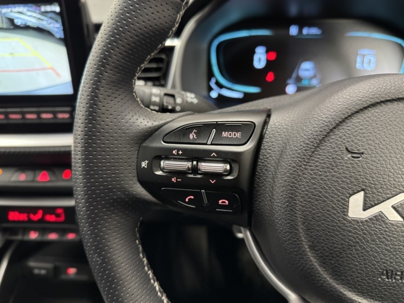 2025 (25) KIA STONIC 1.0T GDi 48V 98 GT-Line S 5dr DCT 4984255