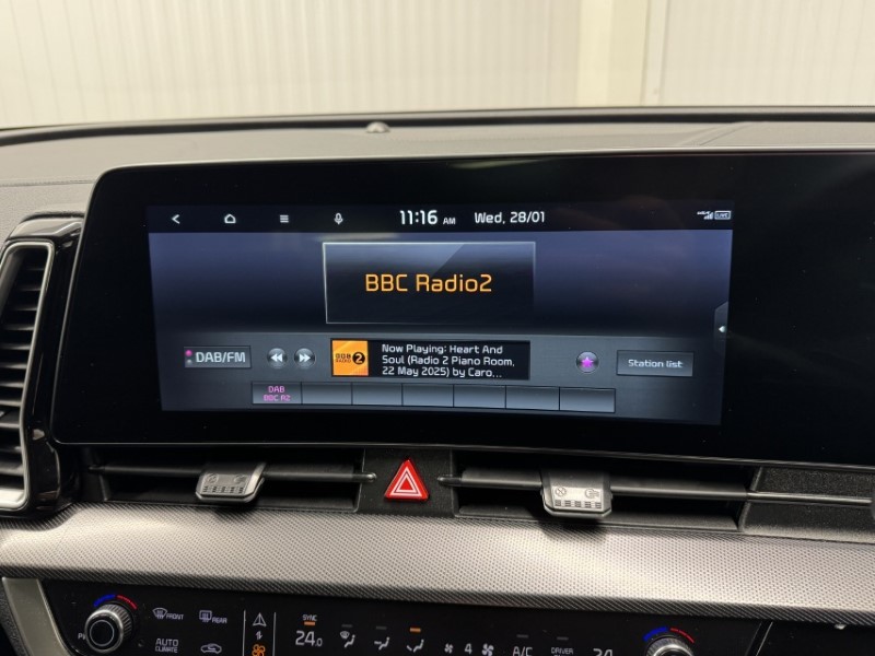 2025 (25) KIA SPORTAGE 1.6T GDi 207 HEV GT-Line S 5dr Auto AWD 4996278