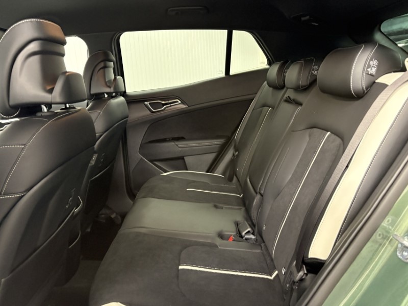 2025 (75) KIA SPORTAGE 1.6T GDi HEV GT-Line 5dr Auto 4981256