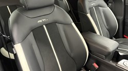 2025 (75) KIA SPORTAGE 1.6T GDi HEV GT-Line 5dr Auto 4981262