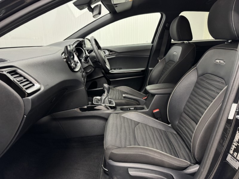 2023 (73) KIA CEED 1.5T GDi ISG GT-Line 5dr 5048599