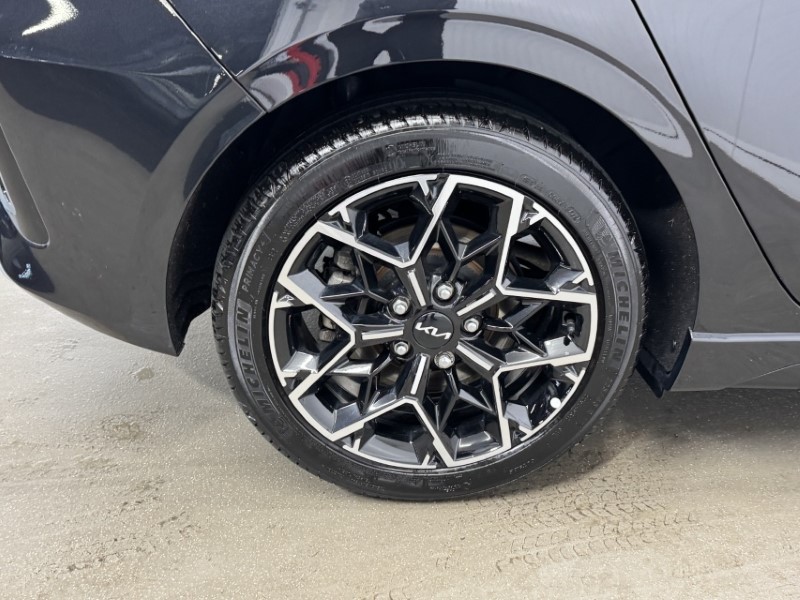 2025 (25) KIA CEED 1.5T GDi ISG 138 GT-Line 5dr 5010804