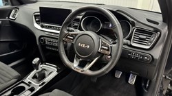 2025 (25) KIA CEED 1.5T GDi ISG 138 GT-Line 5dr 5010789