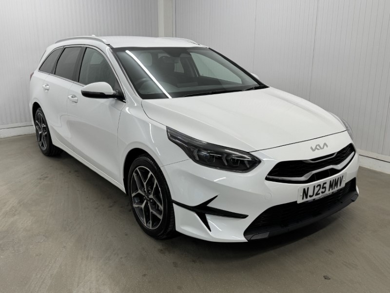 2025 (25) KIA CEED 1.5T GDi ISG 138 3 5dr