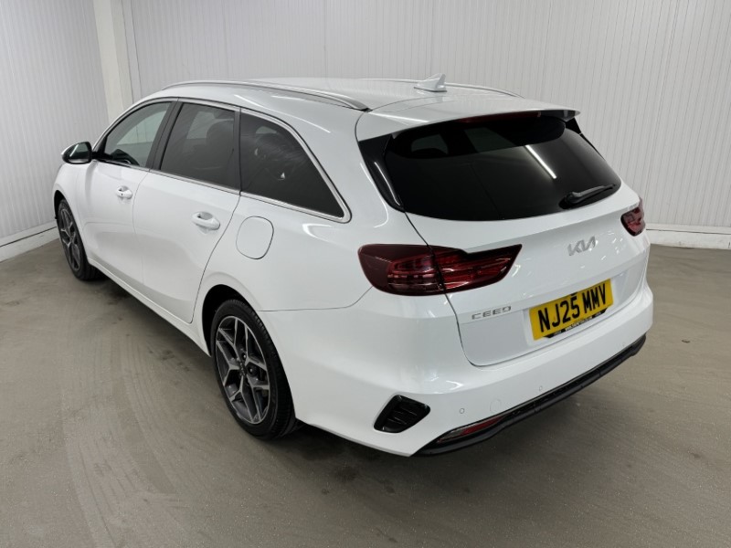 2025 (25) KIA CEED 1.5T GDi ISG 138 3 5dr 5016984