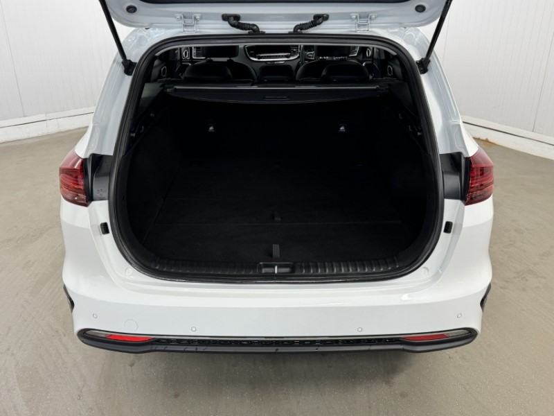 2025 (25) KIA CEED 1.5T GDi ISG 138 3 5dr 5016988