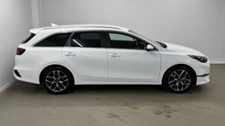 2025 (25) KIA CEED 1.5T GDi ISG 138 3 5dr 5017003
