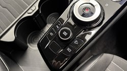 2025 (25) KIA SPORTAGE 1.6T GDi 207 HEV 3 5dr Auto 5017032