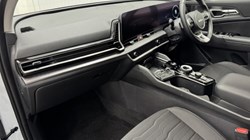 2025 (25) KIA SPORTAGE 1.6T GDi 207 HEV 3 5dr Auto 5017027