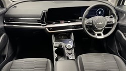 2025 (25) KIA SPORTAGE 1.6T GDi 207 HEV 3 5dr Auto 5017048