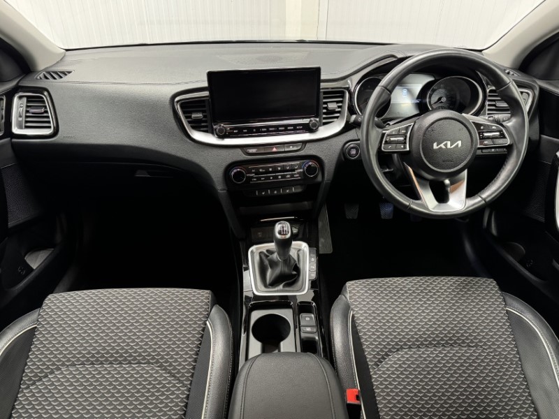 2023 (23) KIA XCEED 1.5T GDi ISG 3 5dr 4990487