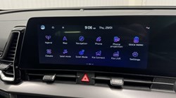 2024 (74) KIA SPORTAGE 1.6T GDi HEV Shadow 5dr Auto 4999465