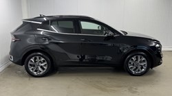 2025 (75) KIA SPORTAGE 1.6T GDi 207 HEV GT-Line 5dr Auto 5028006